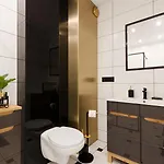 아파트 Lumina Lovely 2-room With Balcony *