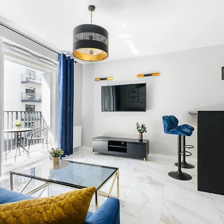 Lumina Lovely 2-room With Balcony *